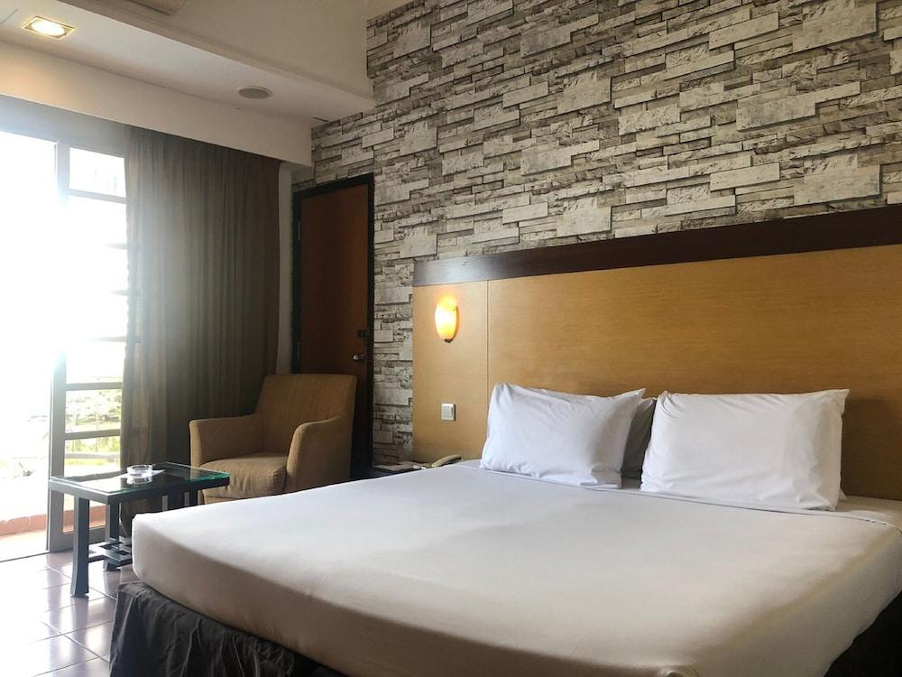 Flamingo By The Lake, Kuala Lumpur Hotel