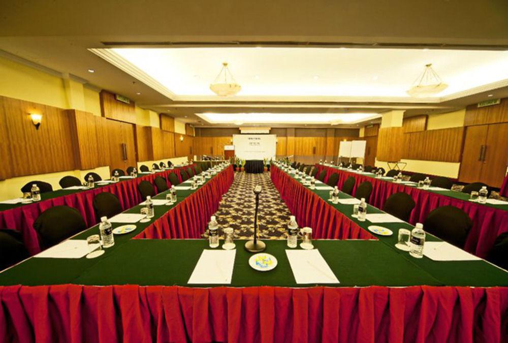 Flamingo By The Lake, Kuala Lumpur Hotel